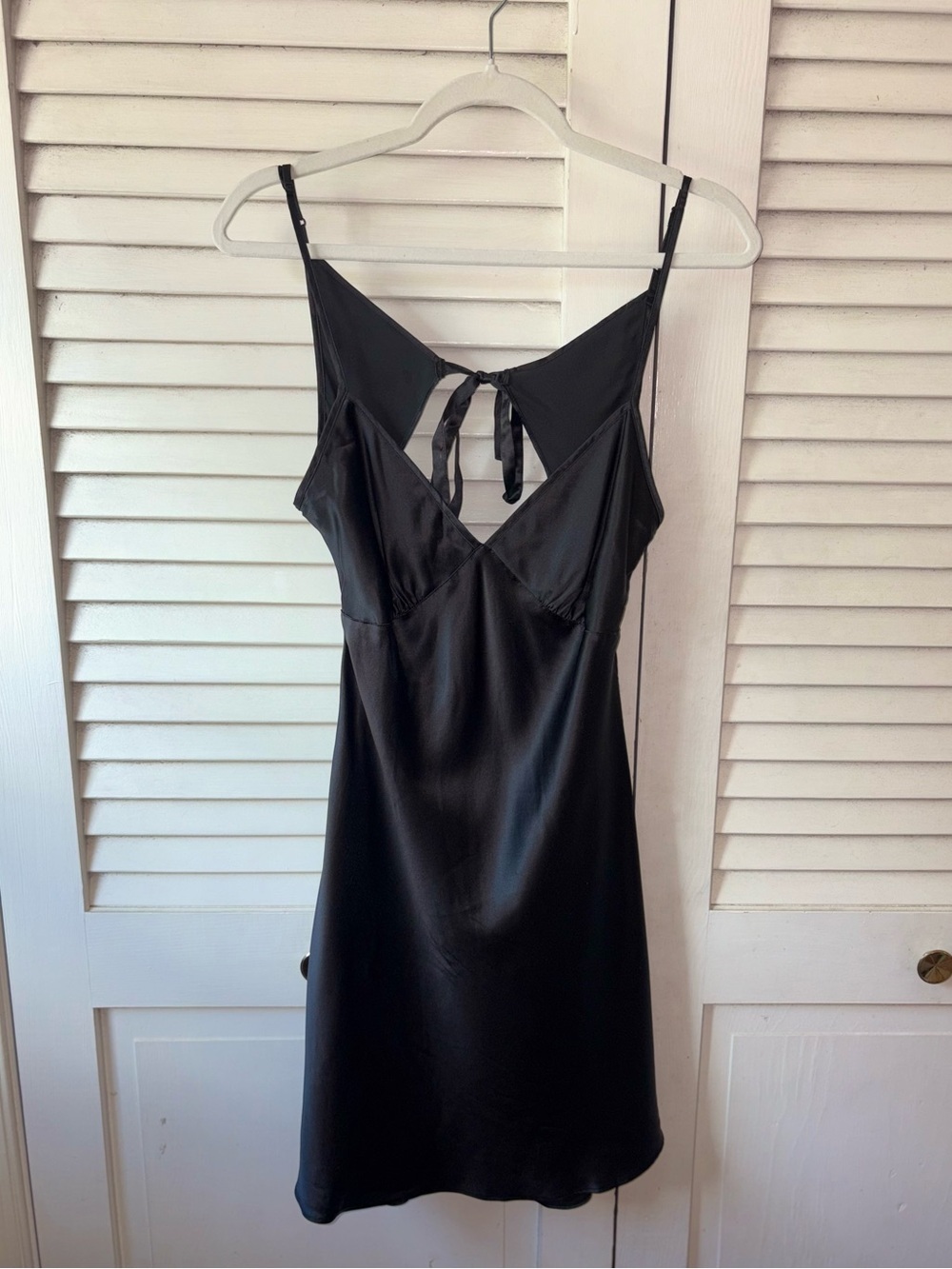 NWT Vintage Victoria's Secret 100% Silk Open Back Mini Slip Dress Black M Y2K - Picture 3 of 6